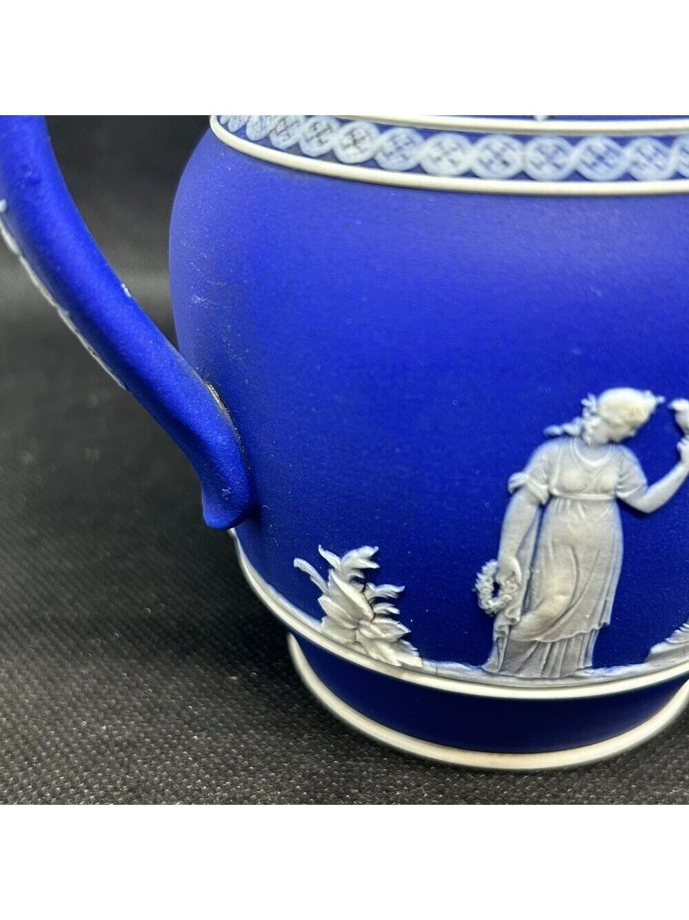 Antique Wedgwood Jasperware rope handled jug/pitcher c. Late 1800s- early 1900’s - Picture 5 of 15